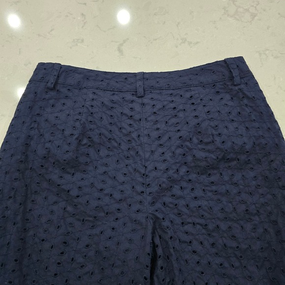 Talbots Petites Navy Blue Eyelet Embroidered Crop Pants Size 4P Stretch Lined - Picture 5 of 7